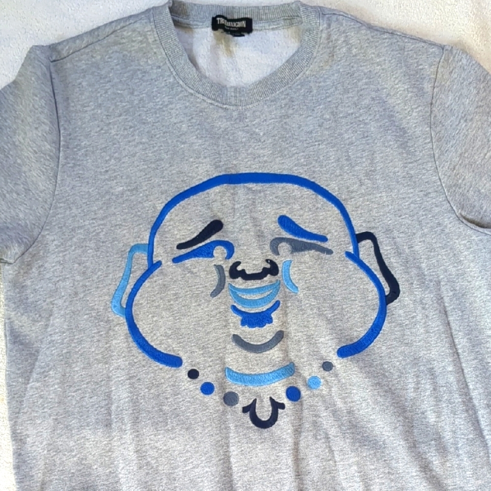 True Religion Men's Small Gray Sweatshirt with Blue Graphic. Like New